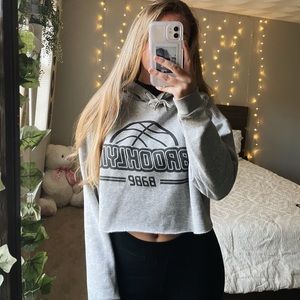 ✨Forever 21 cropped sweatshirt